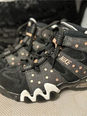OG Gold & Black Barkley’s